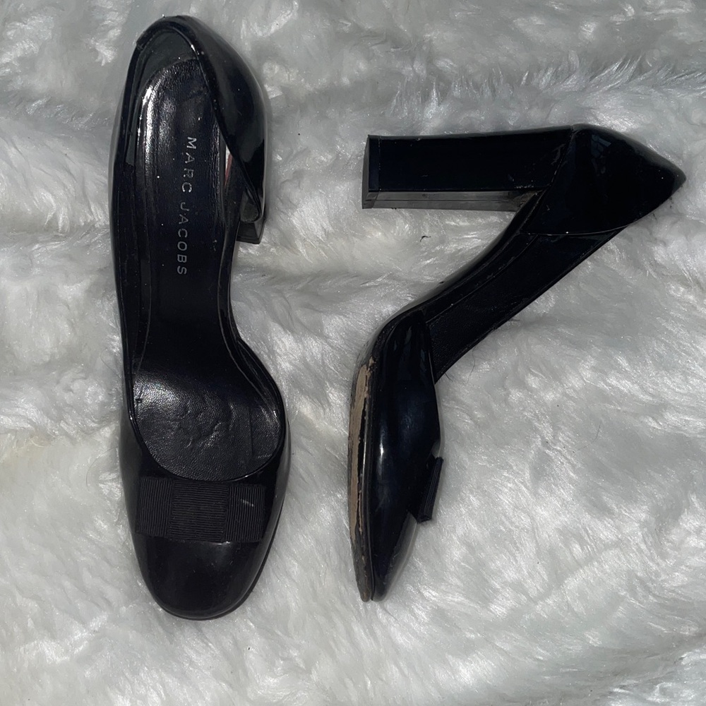 Marc Jacobs Glossy Black Heels sz 39